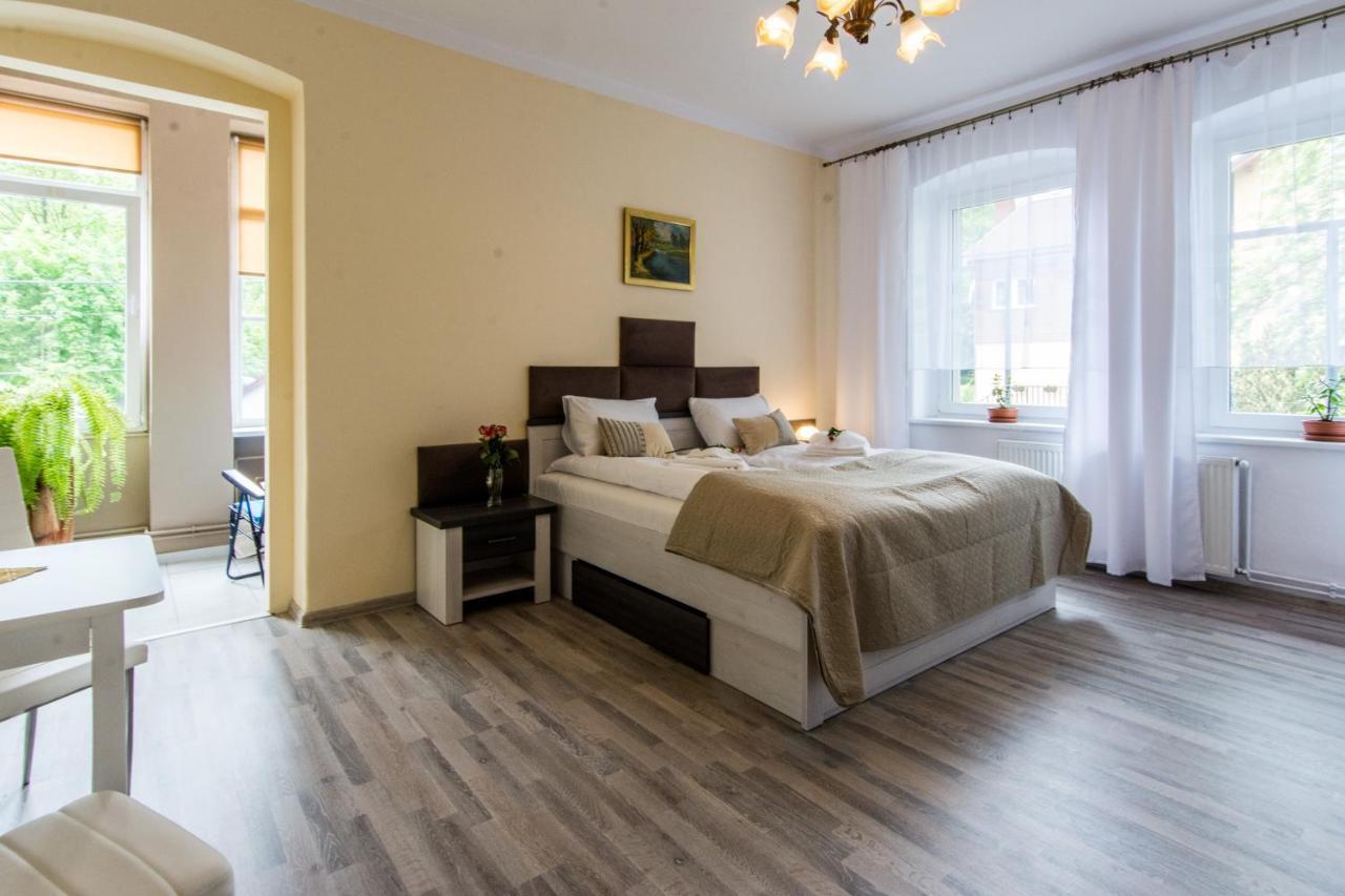 Apartamenty Izerskie - Ul. Wczasowa 8 Świeradów-Zdrój Eksteriør billede